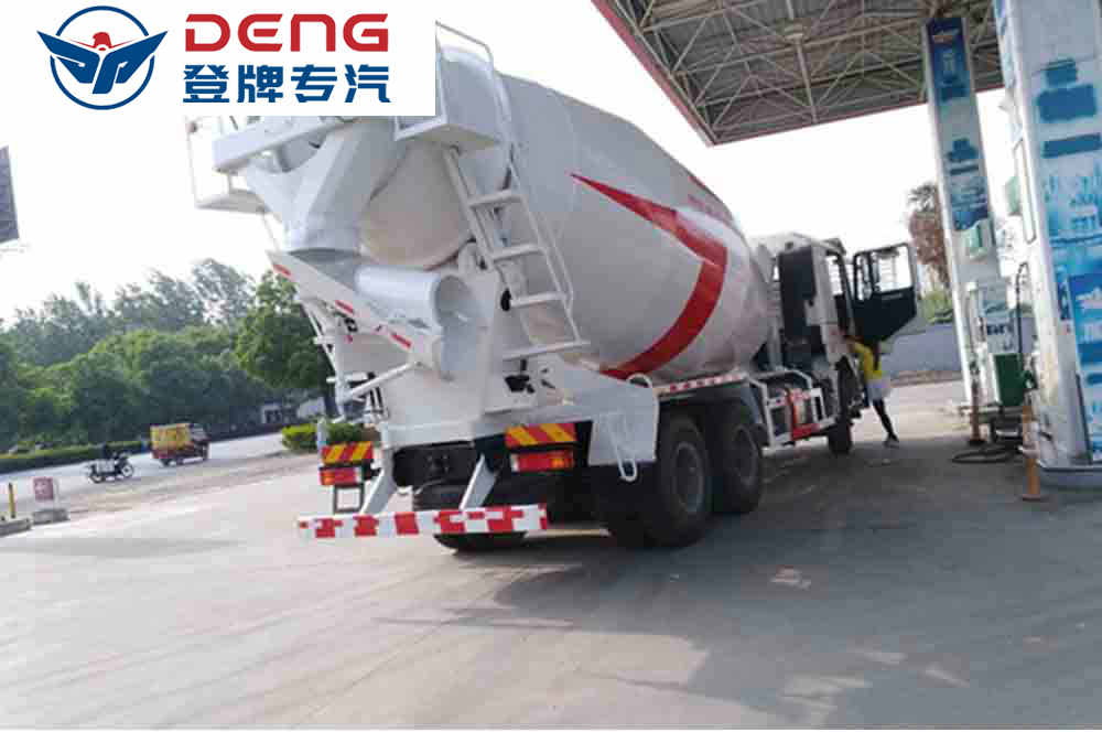 福田歐曼16方水泥攪拌車_09