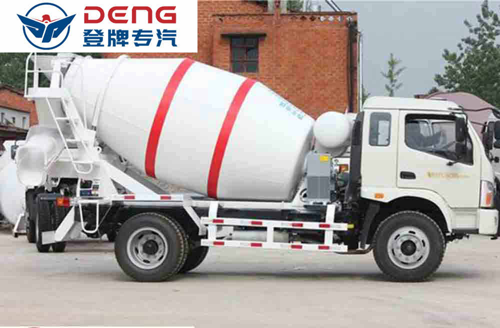 福田時(shí)代2方攪拌車(chē)_08