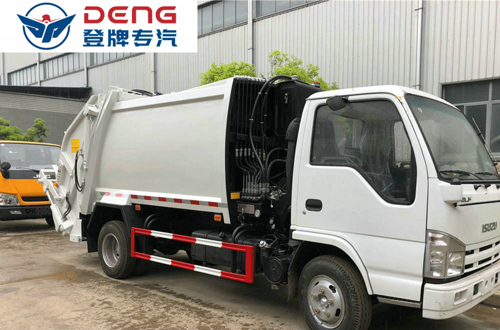 五十鈴壓縮垃圾車（4-6方）_06