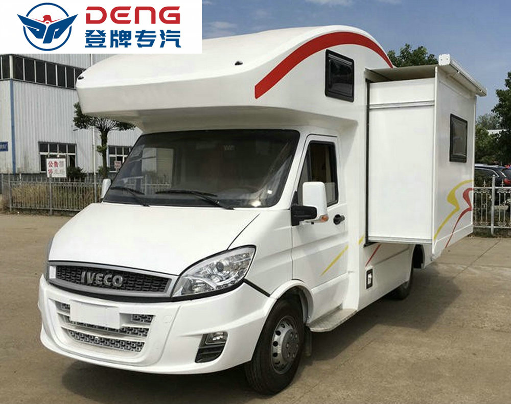 依維柯C型雙拓展房車_06