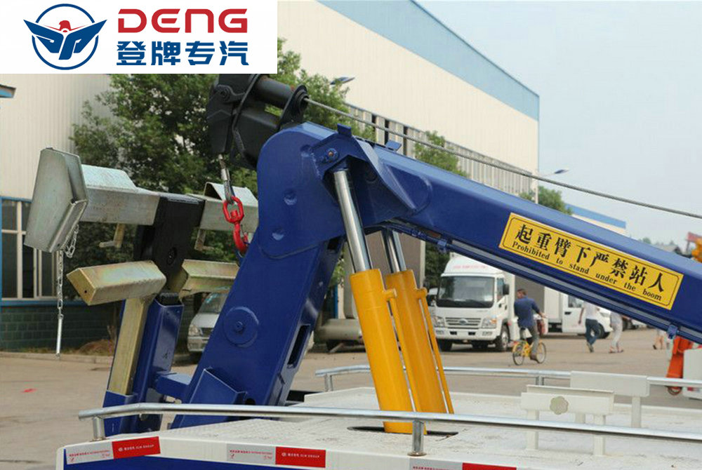 東風小多利卡CLW5042TQZ5一拖一清_07