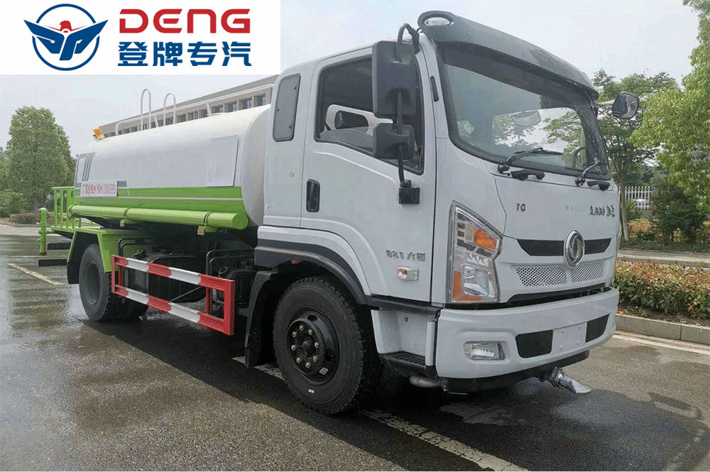 國(guó)六東風(fēng)專(zhuān)底D1L灑水車(chē)_06