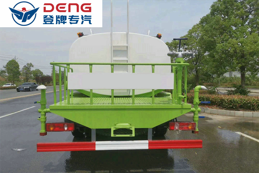 國(guó)六東風(fēng)專(zhuān)底D1L灑水車(chē)_11