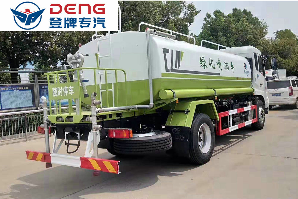 國(guó)六東風(fēng)天錦灑水車(chē)1_09